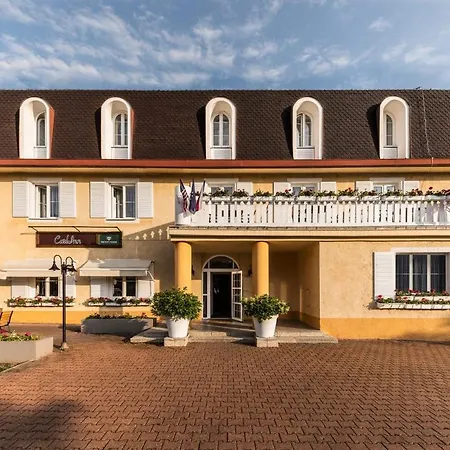 Hotel Prague Hotel Carl-Inn L Restaurant & Parking
