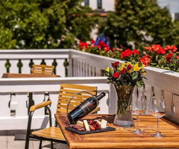 Prague Hotel Carl Inn Restaurant & Parking Prague