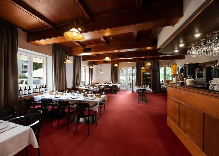 Hotel Prague Hotel Carl Inn Restaurant & Parking